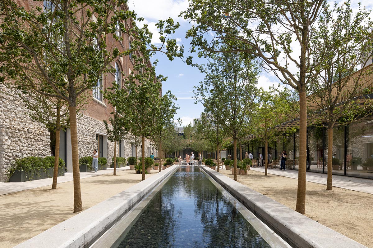 Foster + Partners creates flexible workspace with demountable timber structure for energy company