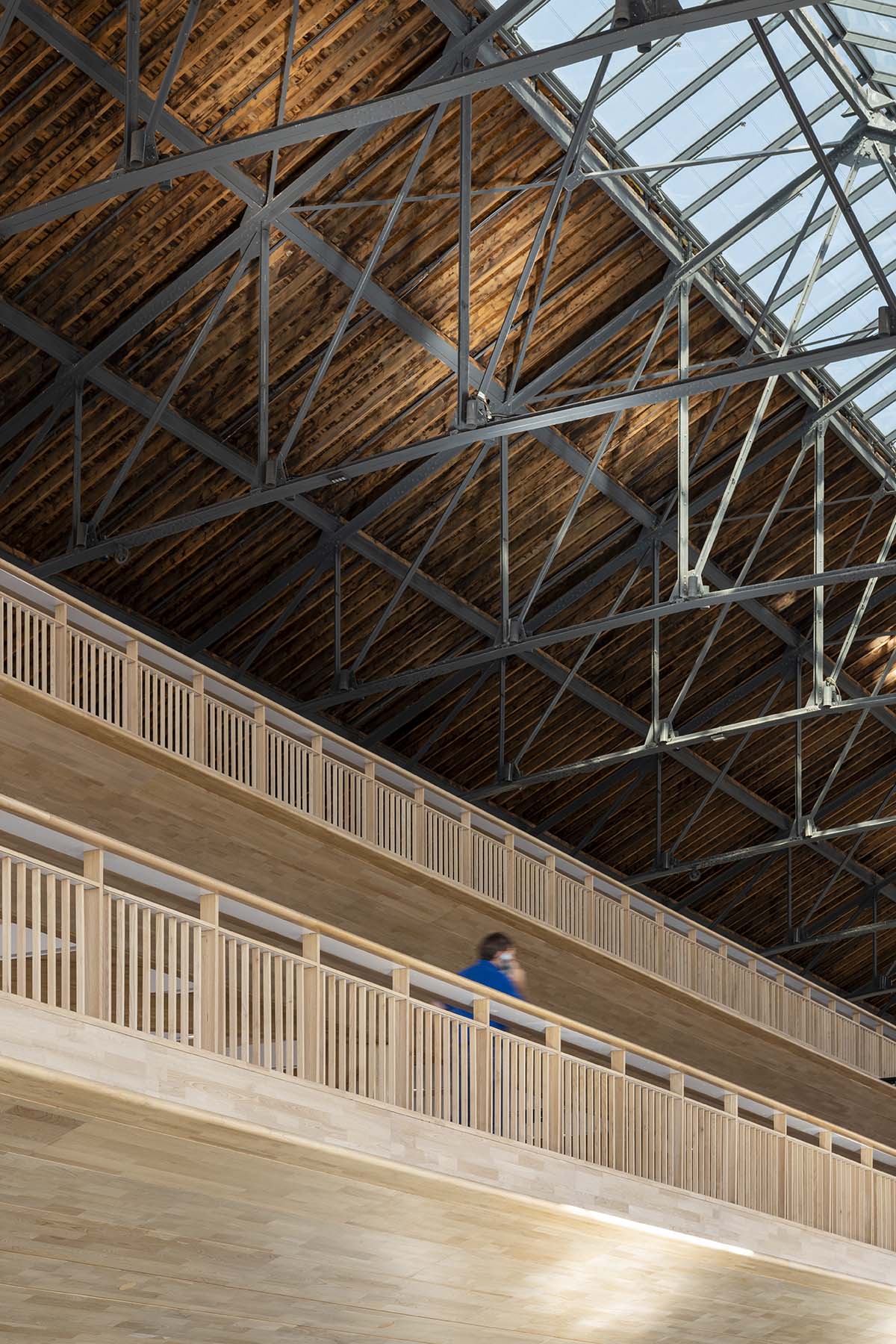 Foster + Partners создает гибкое рабочее пространство со съемной деревянной конструкцией для энергетической компании 