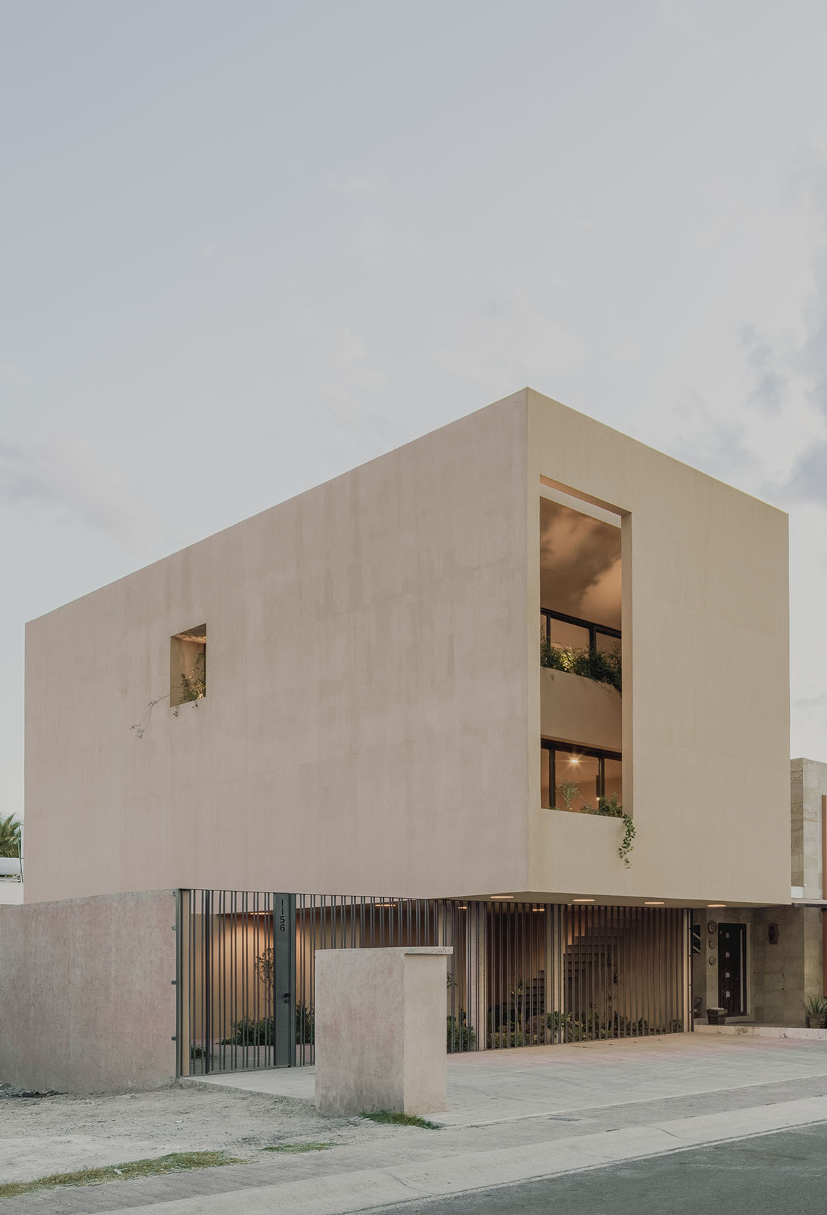 Taller Segovia Molina enriches beige Casa Aguilar with interior patios and an abundance of light