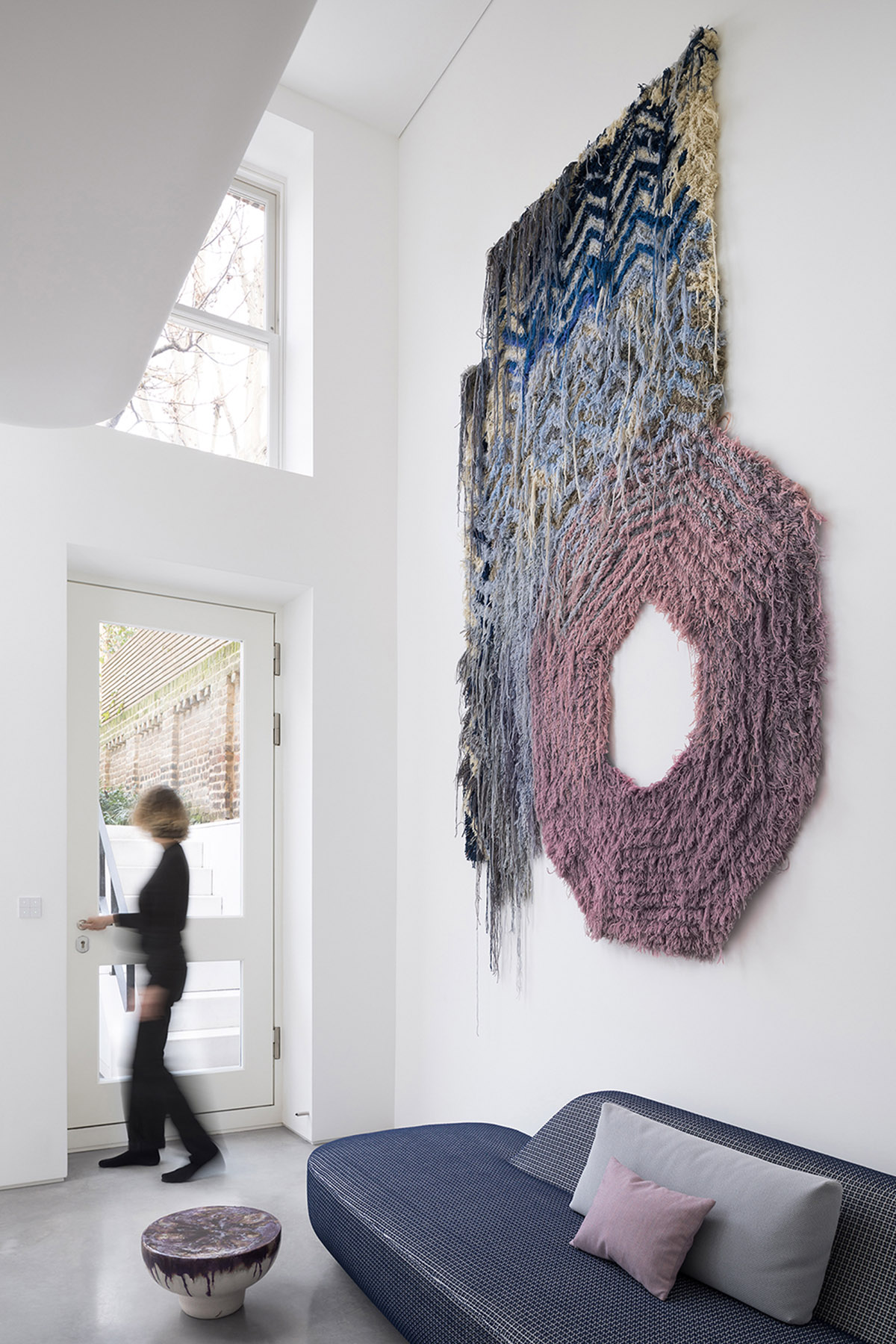 FLOW Architecture carves out old Victorian house in London and brings light with fluid interventions