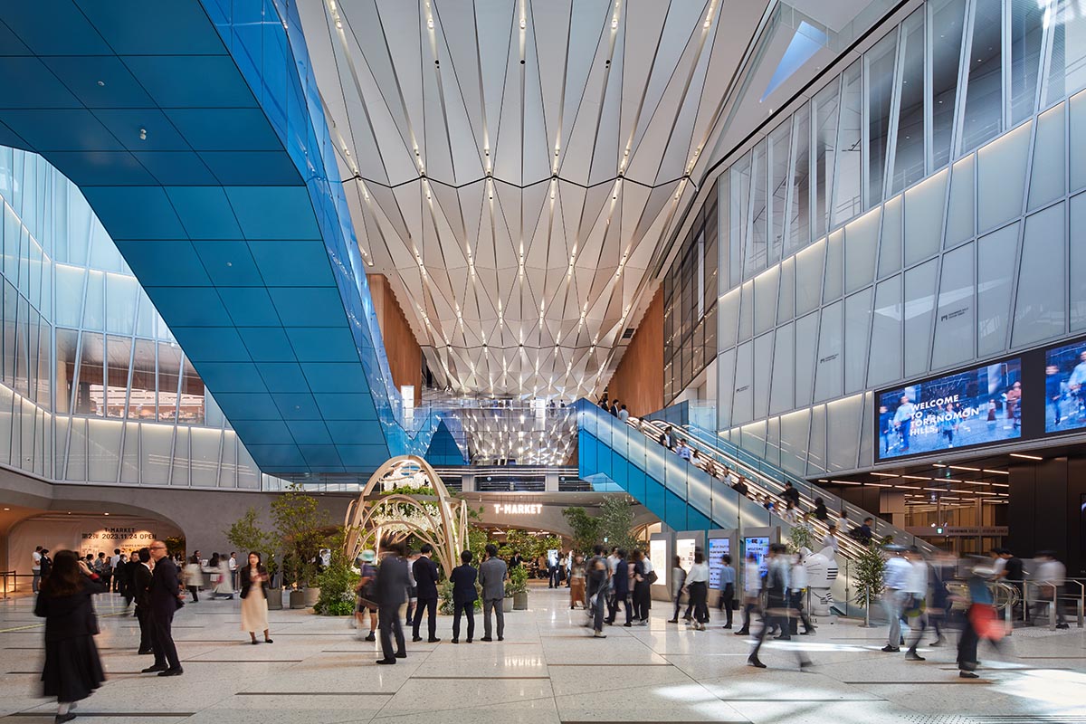 OMA completes its first project in Tokyo, Toranomon Hills Station Tower 