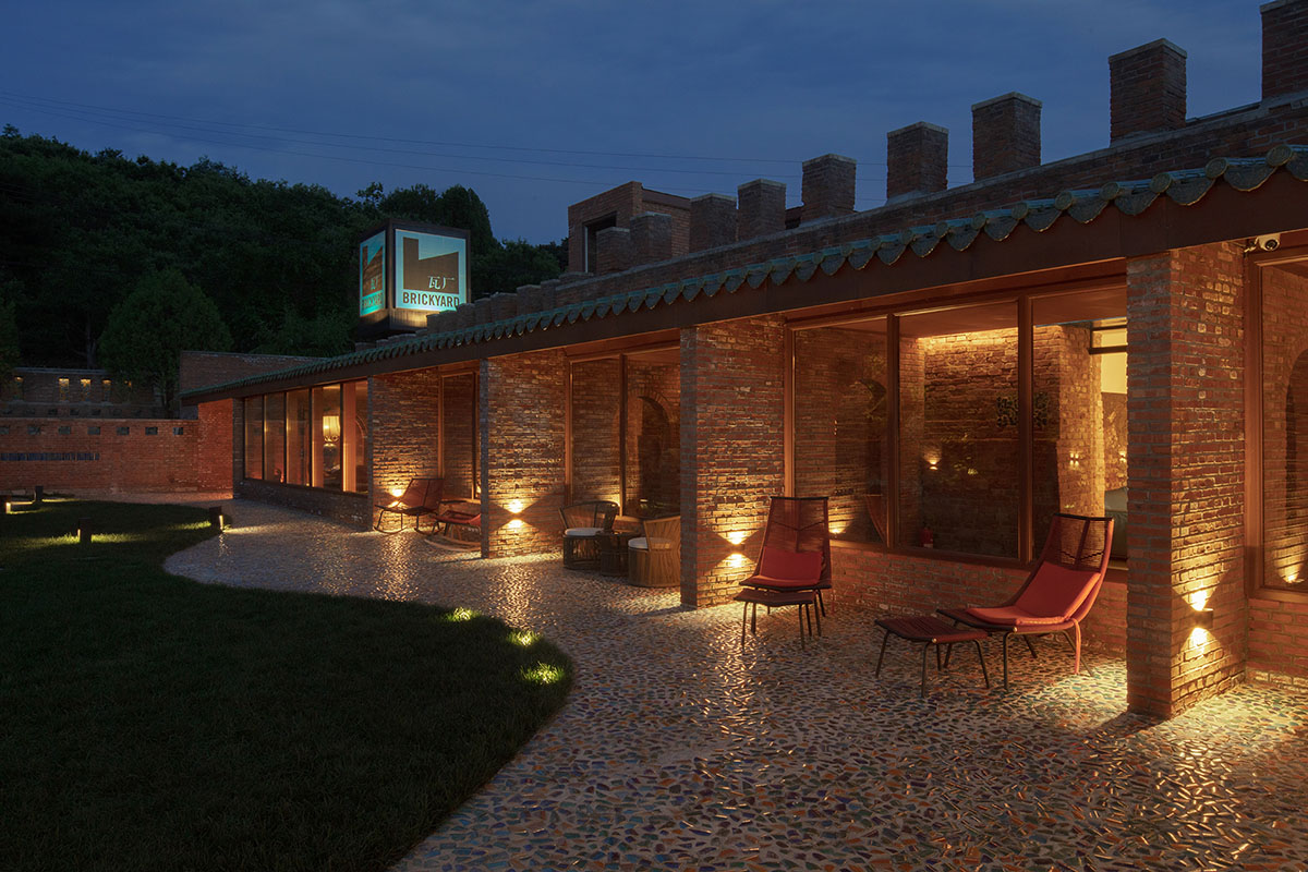 llLab.'s Brickyard Retreat Renovation references to the region's local craft history in Beijing
