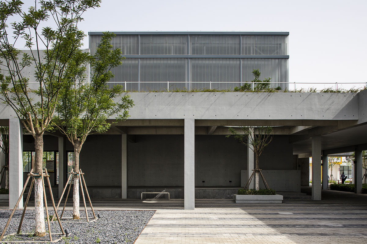 y.ad studio completes production center for clothing industry in Cangzhou, China