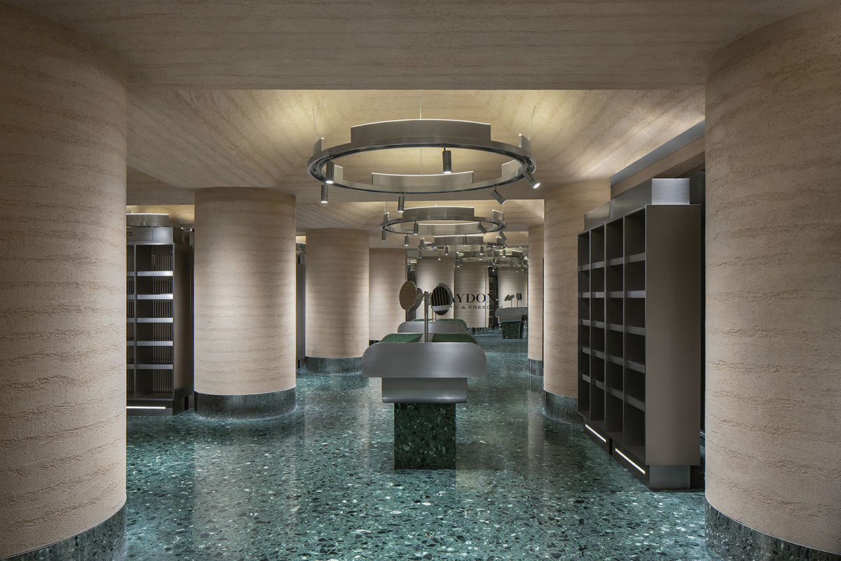 Silver gray tone and dark green retro elements form Haydon Zhengzhou by SALONE DEL SALON