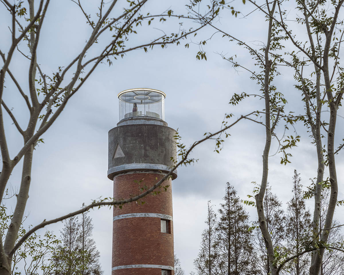 Wutopia Lab transforms an abandoned water tower into a memorial in Shanghai