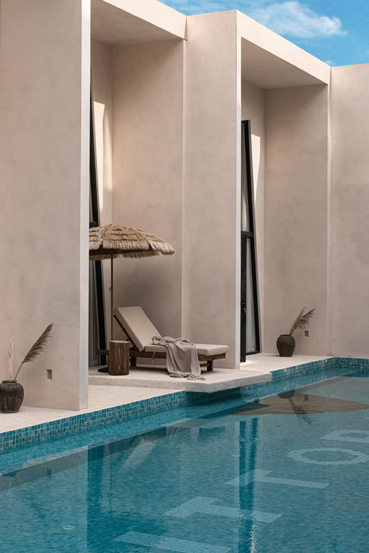 Oblique and hollow walls form this sculpted hotel by AT DESIGN in Southeast of Xiamen