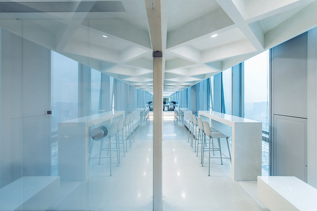 InDeco completes Ruhnn Culture Office with colorful spatial pattern in Hangzhou, China