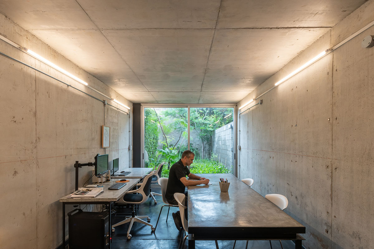 Mariela Marchisio, Cristián Nanzer and Germán Margherit complete Tríptico Building in Córdoba