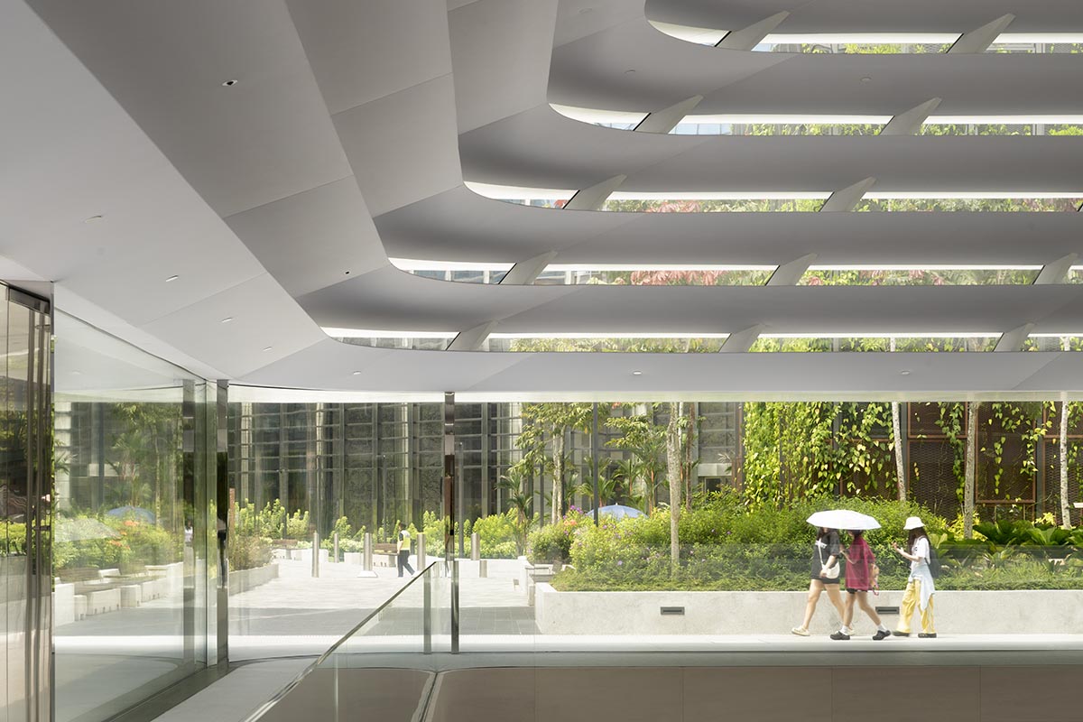 Foster + Partners creates three-dimensional layered roof for Apple's new store in Malaysia