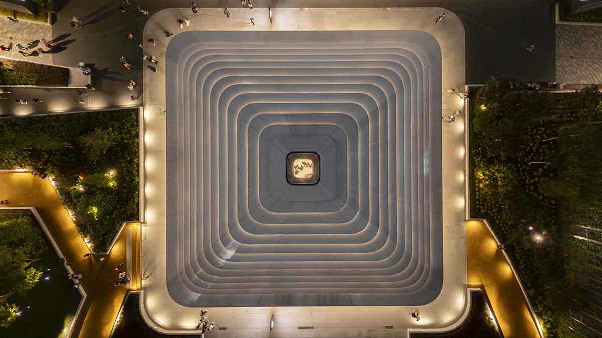 Foster + Partners creates three-dimensional layered roof for Apple's new store in Malaysia