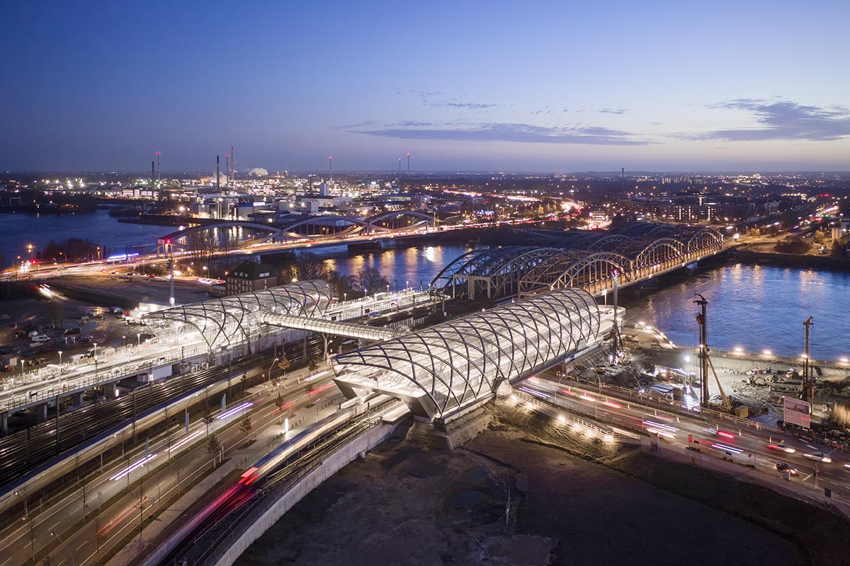 Elbbrücken Underground and Metropolitan Railway Stations Completed in Hamburg