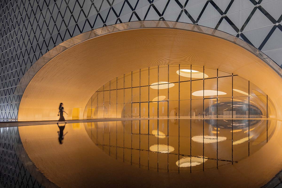 Culture and art complex features three mega arches that serve as a gateway to the city in Zhuhai