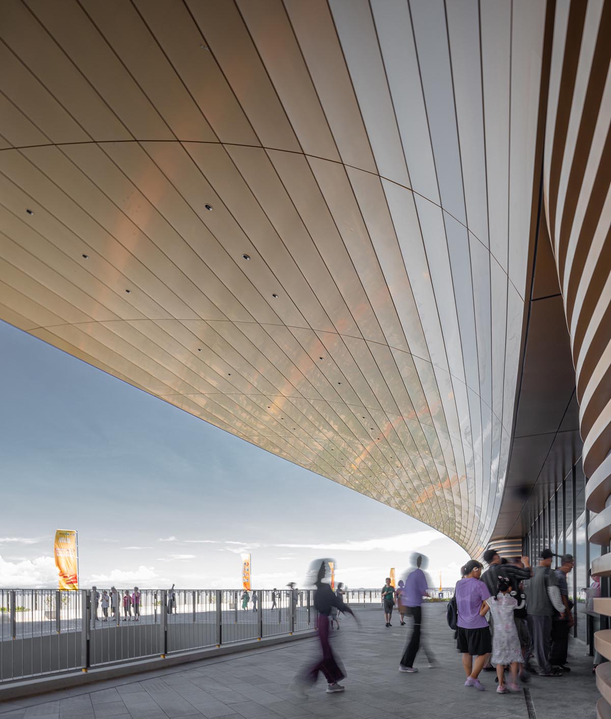 ZHA completes stadium and sports centre that references to historic vessels in Nansha