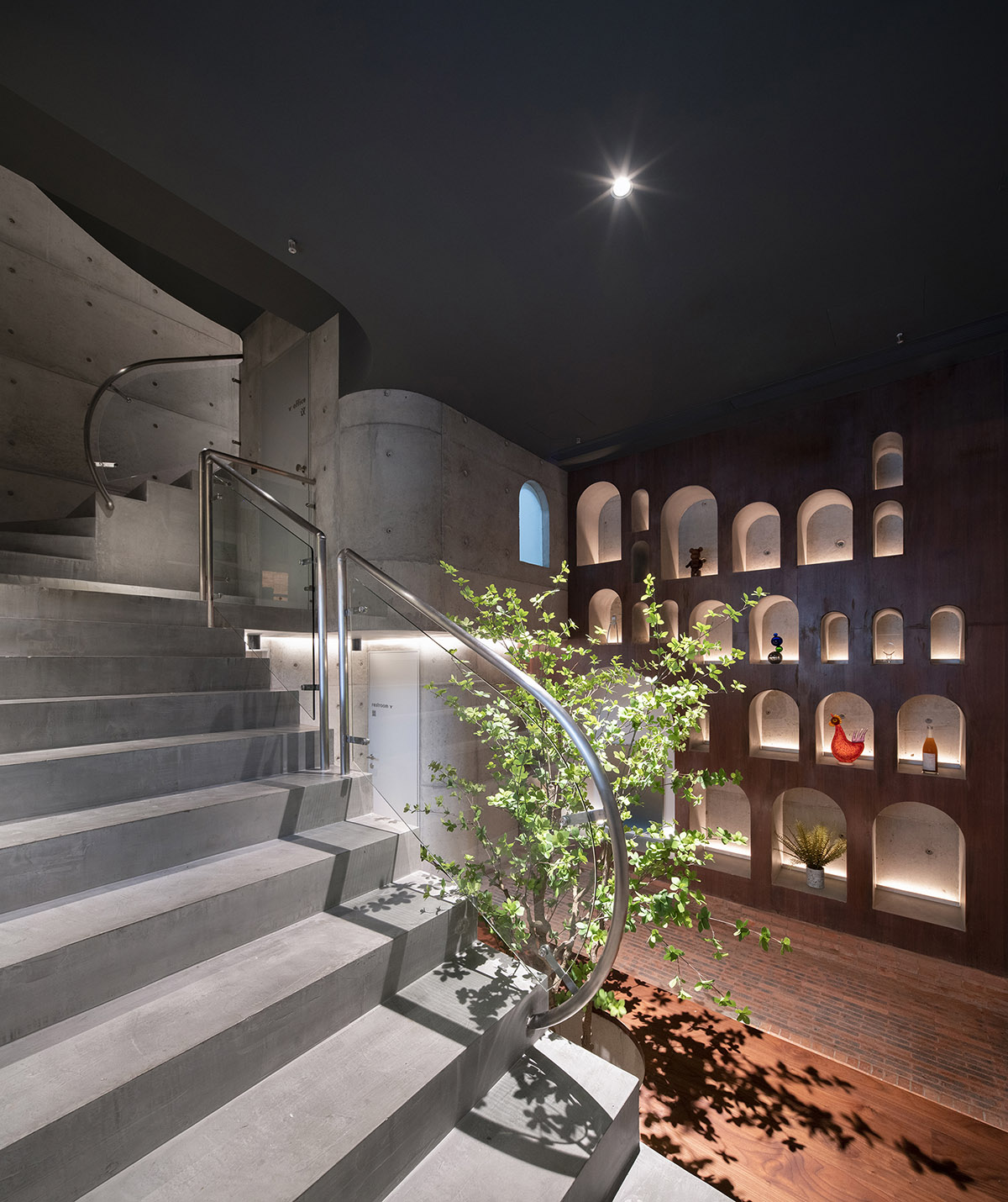 bigER club design built restaurant with valued brick walls in Shenzhen