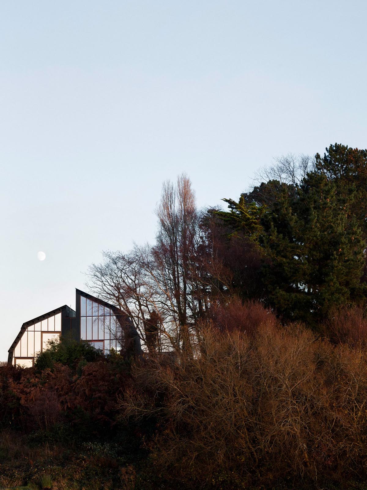 Mole Architects’ The Houseboat wins the 2017 Stephen Lawrence Prize for its 