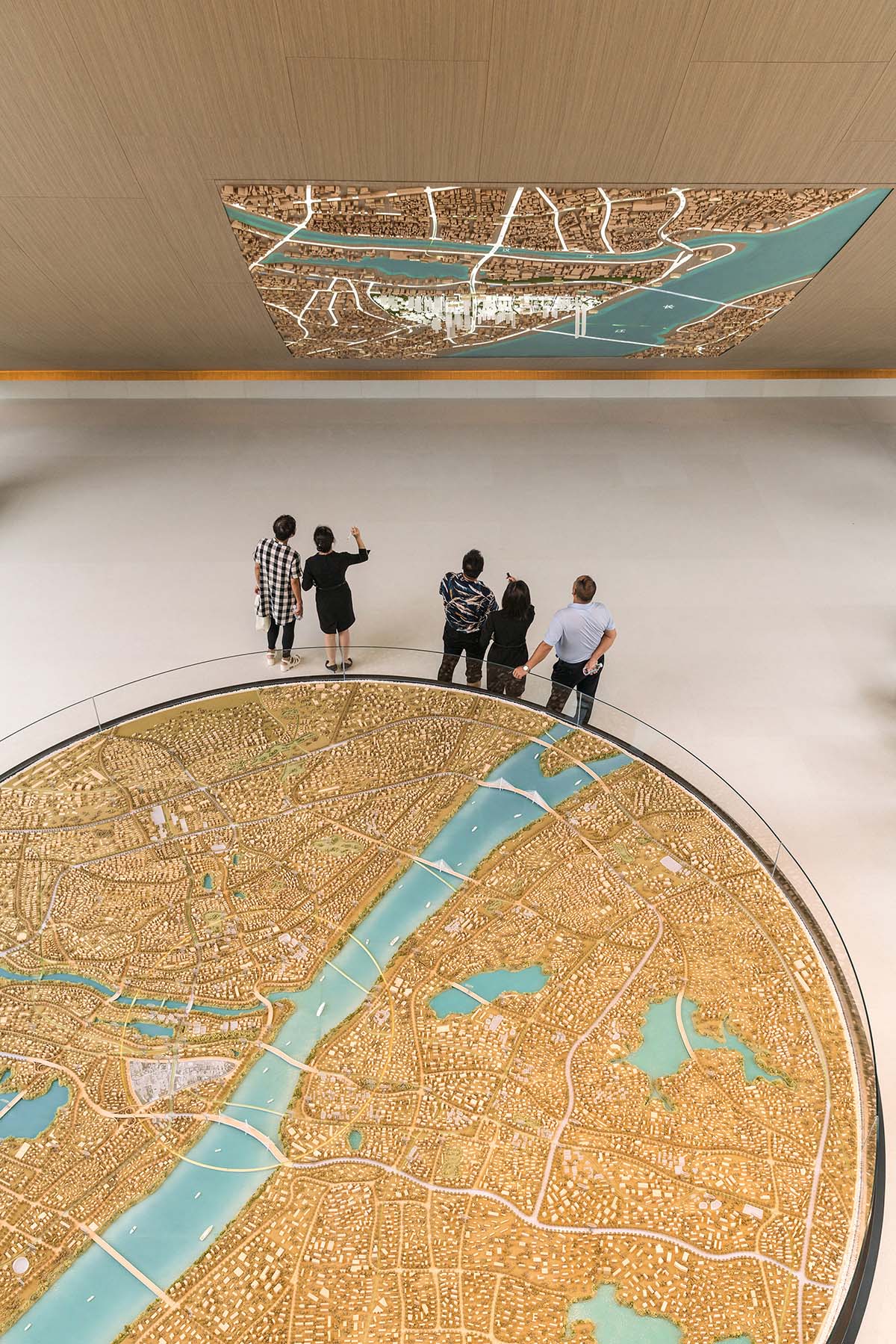 Waterfrom Design Achieved a Balance Between Historical Community Protection and a Sales Center