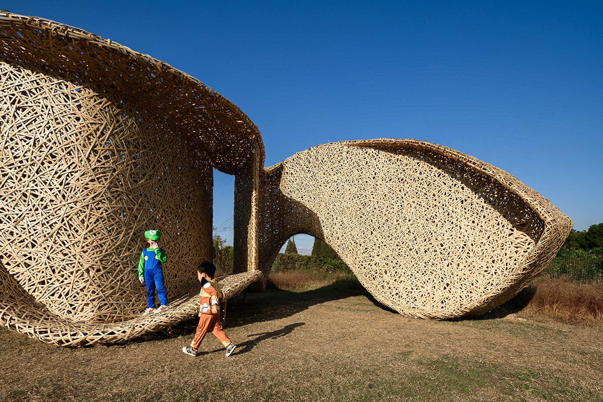 LIN architecture built meandering bamboo pavilion as a social generator in rural China
