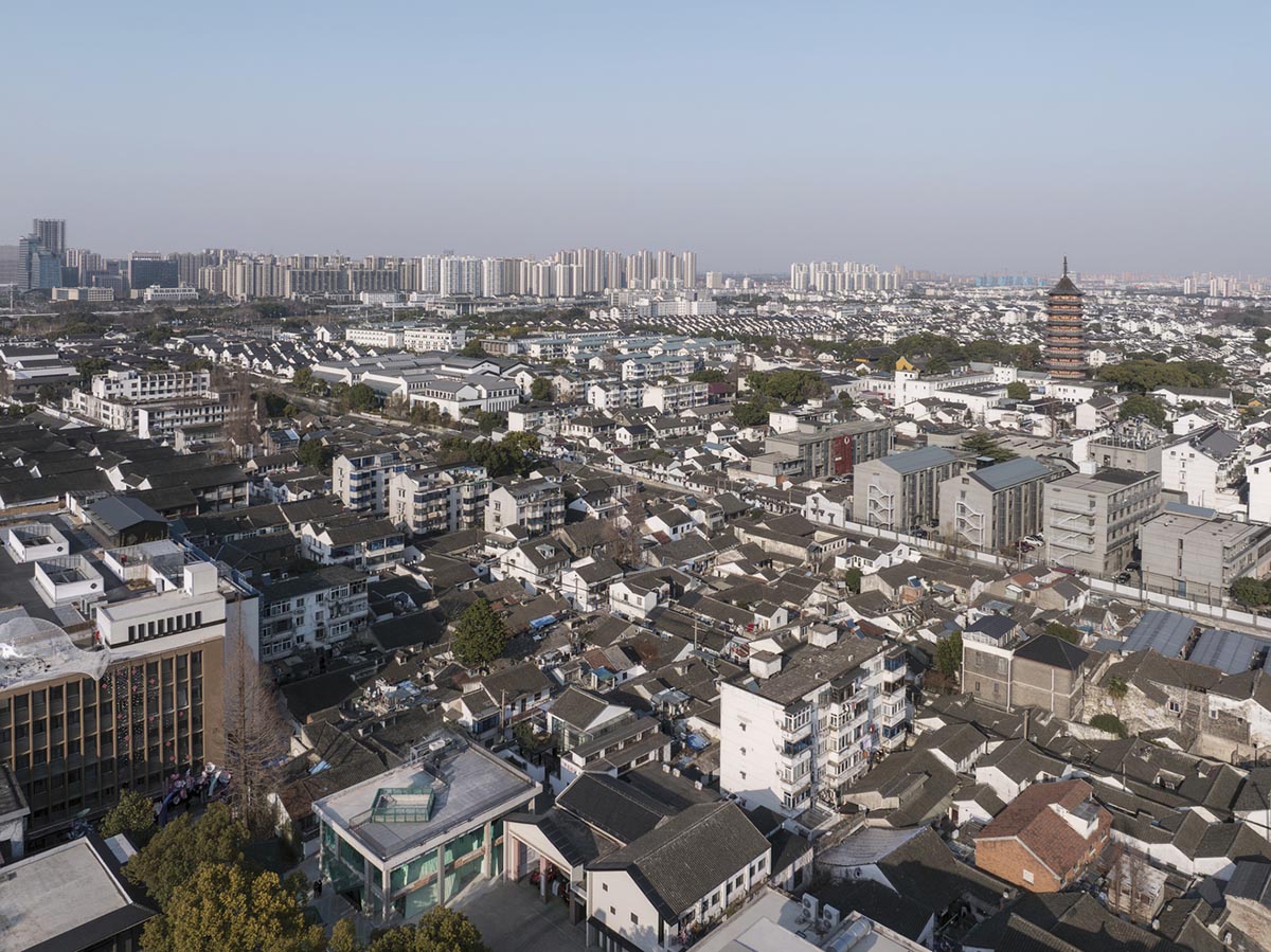 Wutopia Lab transforms former silk weaving factory into a theater in Suzhou, China 