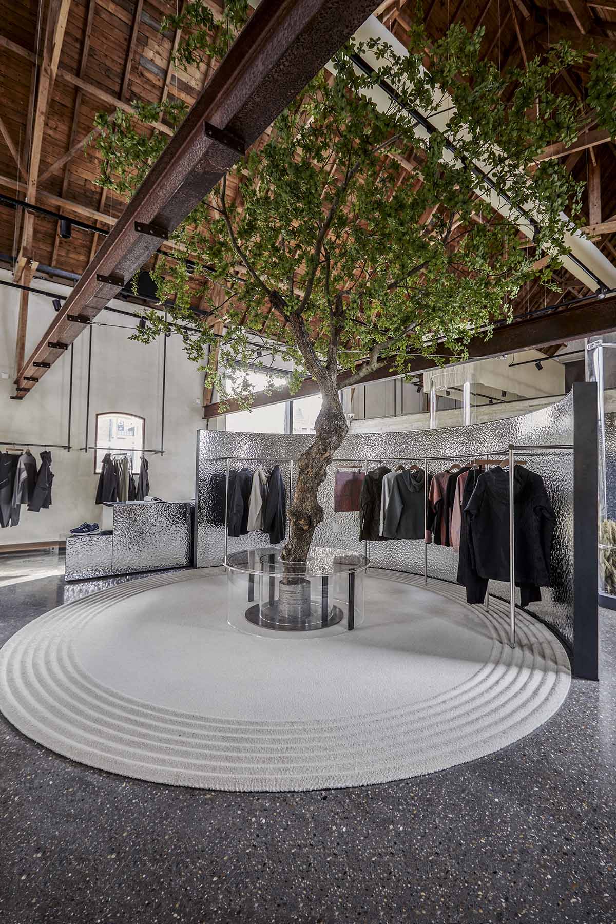 Barde vanVoltt creates retail store interiors like a Japanese zen garden in Nistelrode