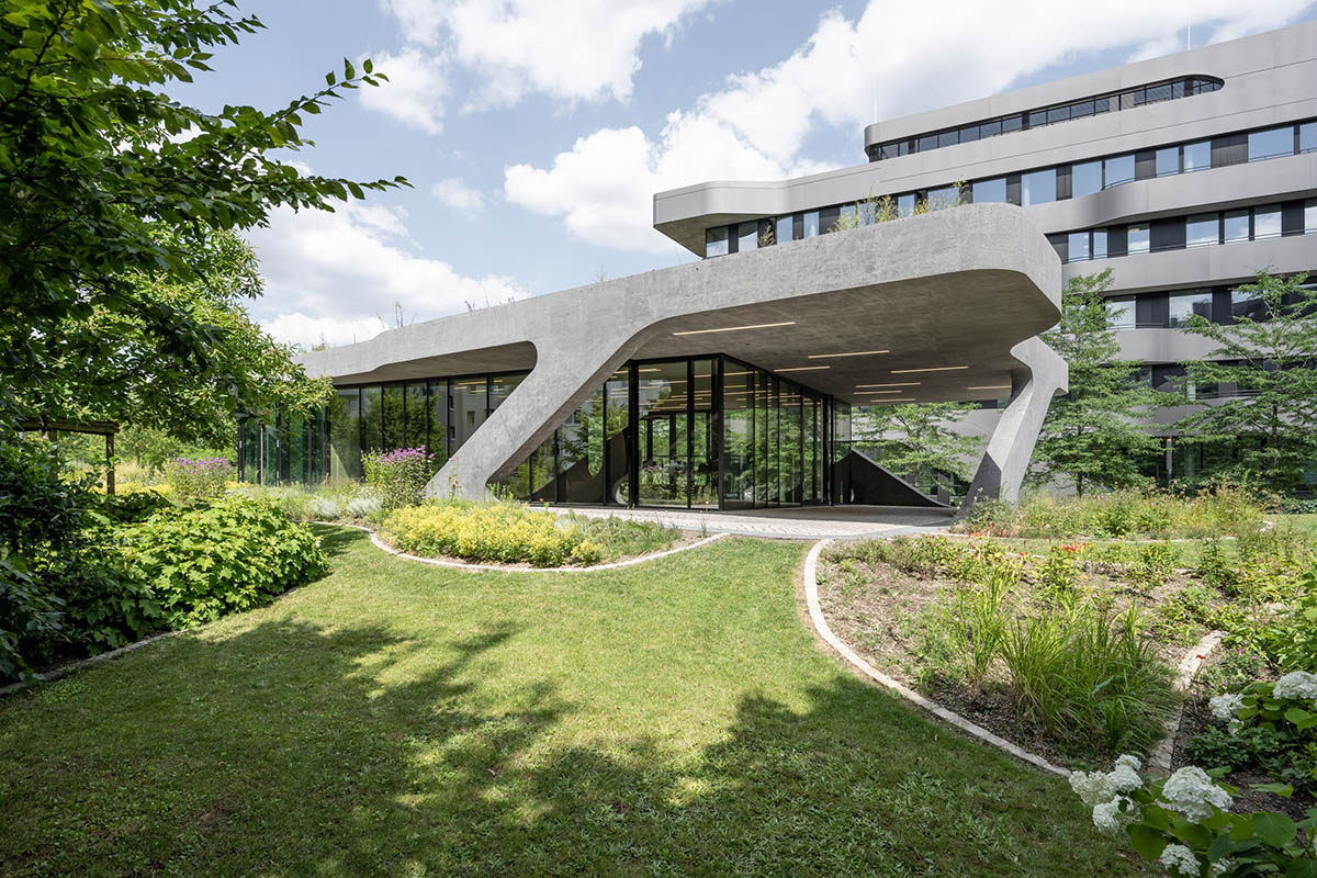 J. Mayer H. wraps FOM University Pavilion with large diagonal concrete bands in Düsseldorf 