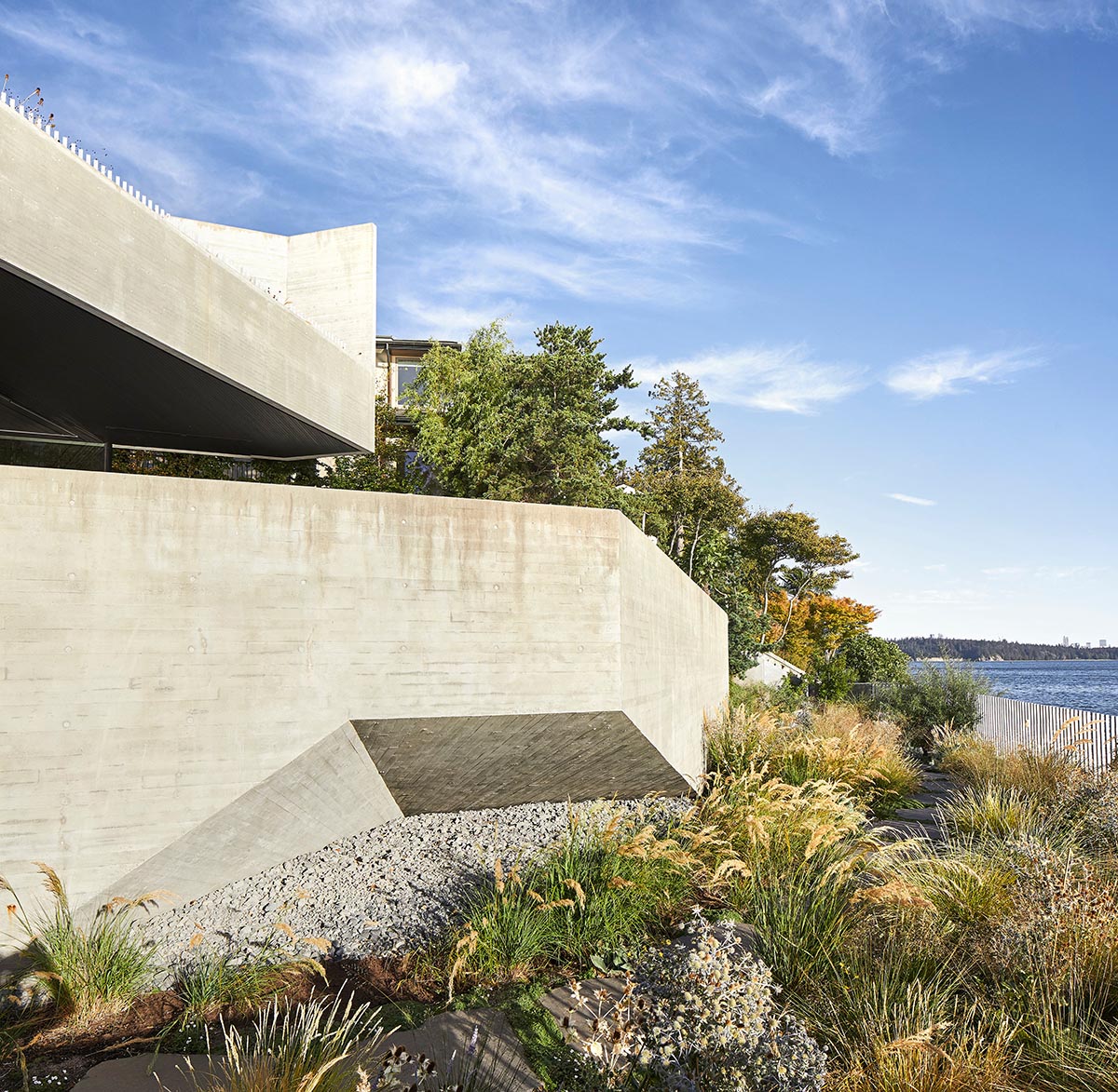 McLeod Bovell completes family house emracing