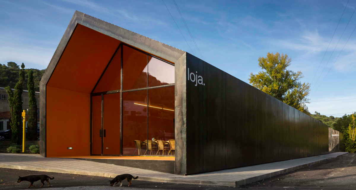 PHYD Arquitectura completes Renova Store and Theatre in Portugal