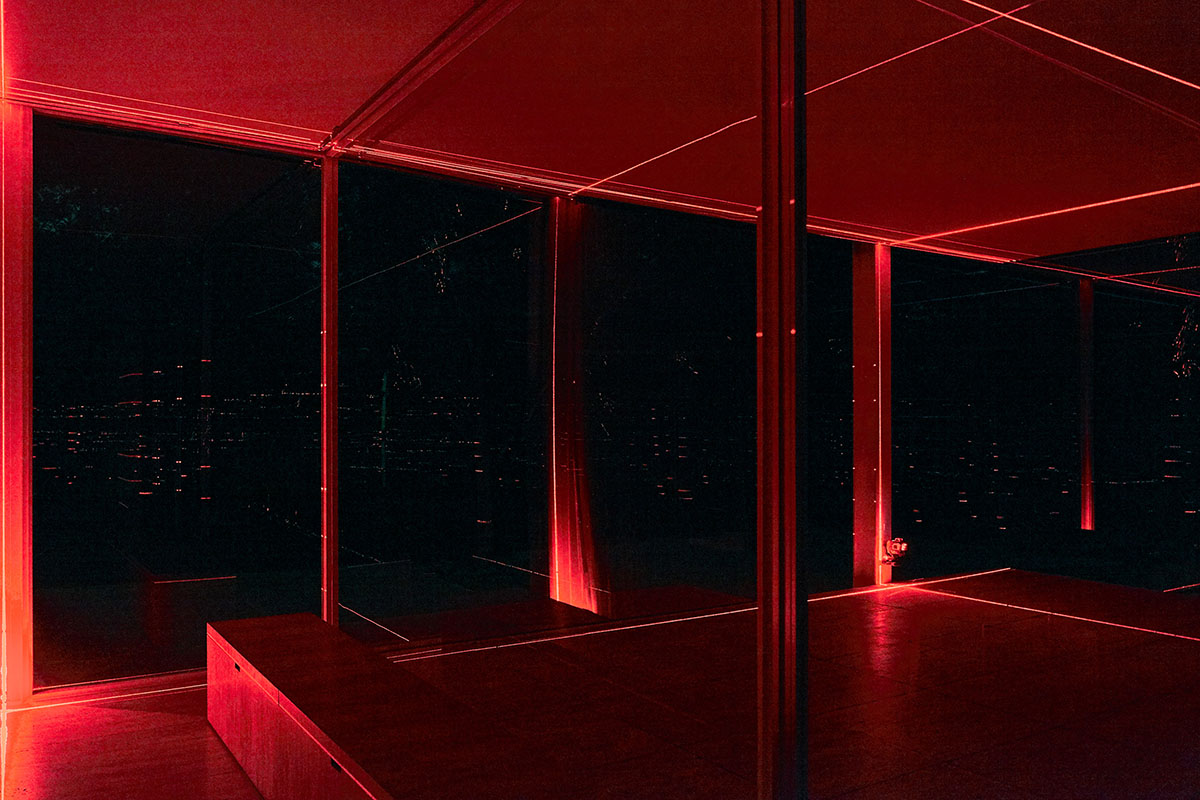 Iker Gil and Luftwerk use red lasers to revive the geometry of Mies van ...
