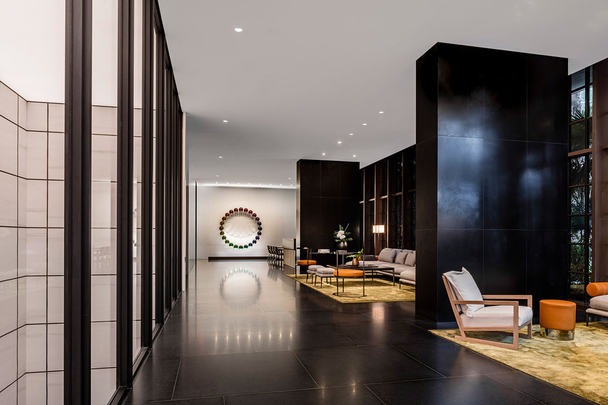 Antonio Citterio Patricia Viel built new condominium that features extruded horizontal terraces