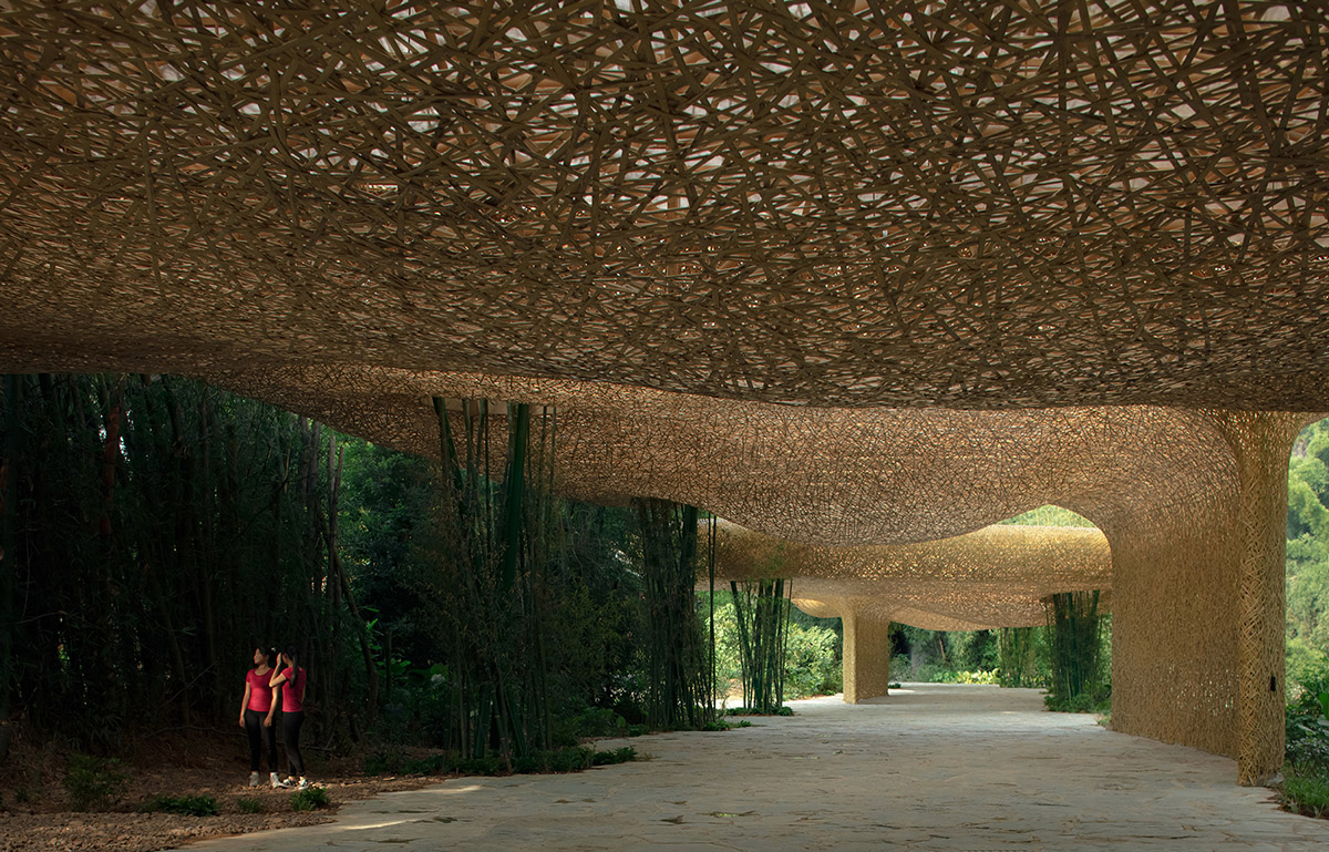 Undulating pavilion by IILab. mimics its surrounding with hand-woven bamboo canopies in Guilin, China