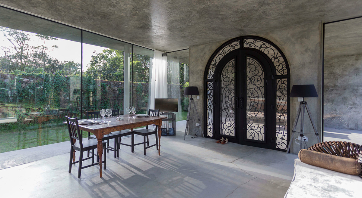 Arco Mais designed two open-facaded floating concrete residence in Portugal’s island