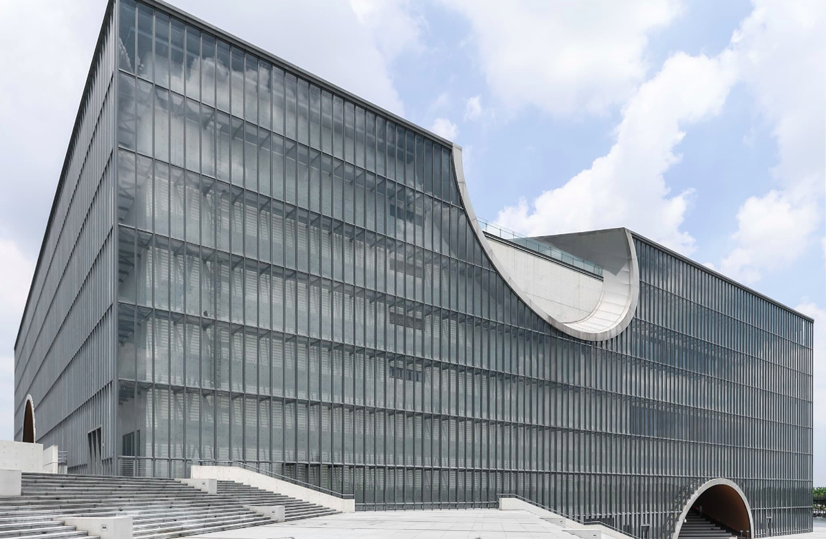 Yueqi Jazzy Li photographs Tadao Ando’s Shanghai Poly Grand Theatre