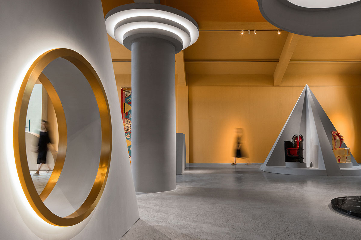 Angular corrugated stainless steel sheets form this showroom designed by PIG DESIGN in Hangzhou