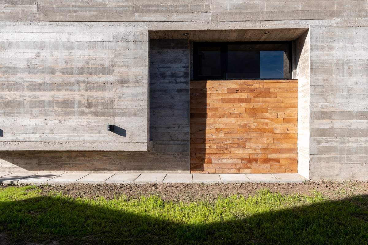 Pinasco/Pinasco Arquitectos completes concrete House 354 in Córdoba, Argentina