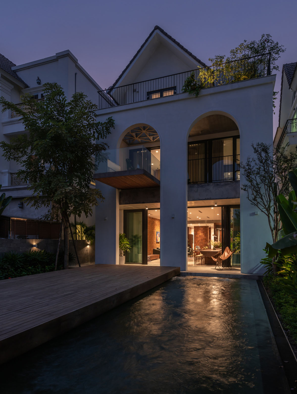 Nemo Studio's Vietnamese Villa AD8 brings tropical atmosphere inside ...