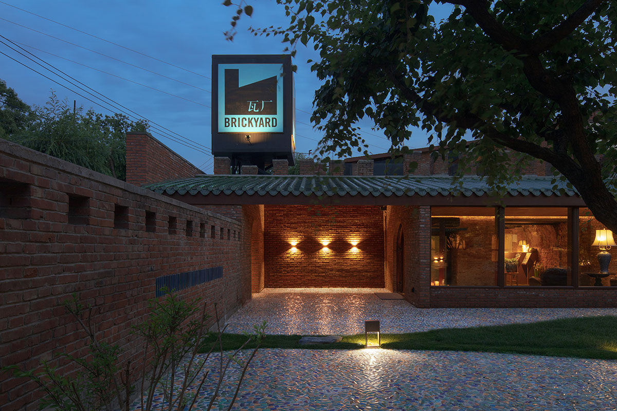 llLab.'s Brickyard Retreat Renovation references to the region's local craft history in Beijing