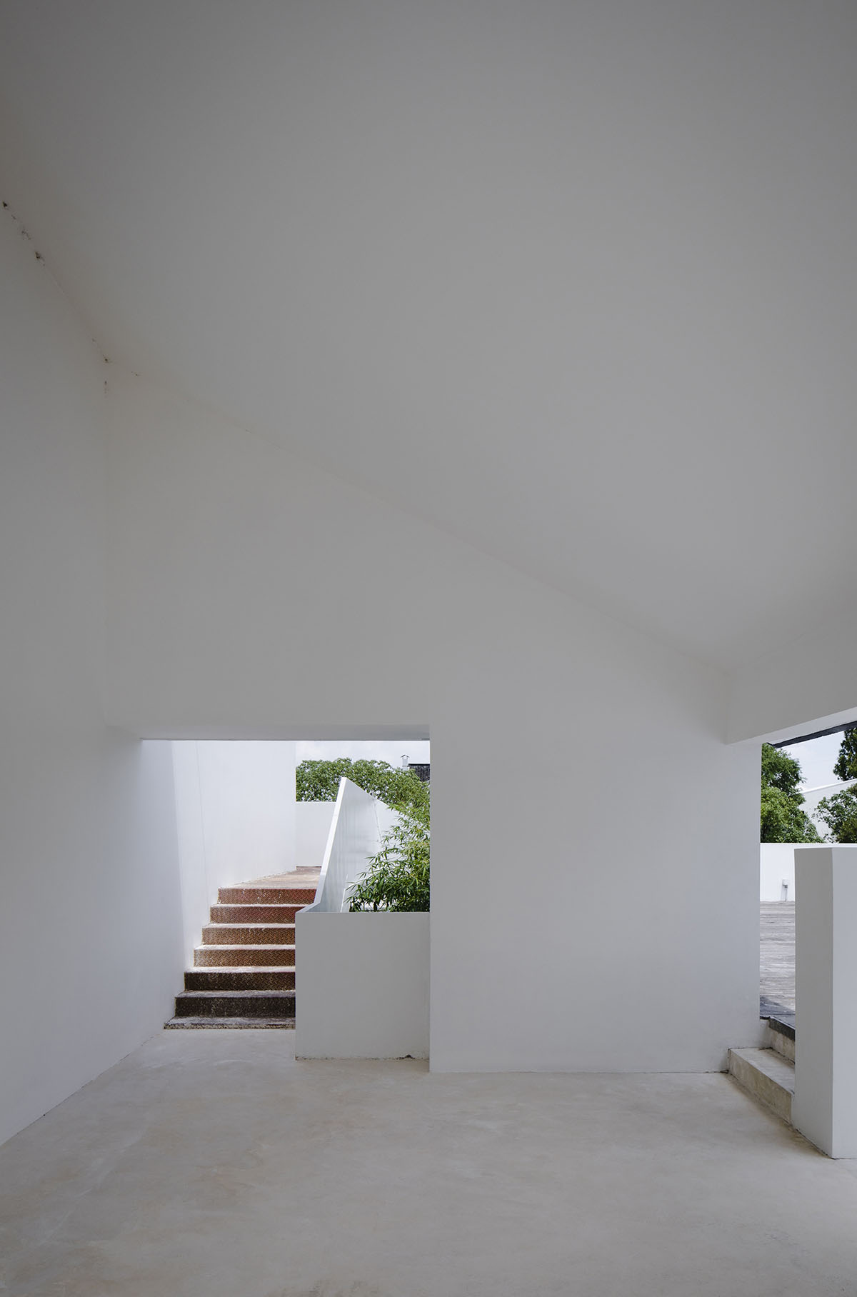 y.ad studio converts office building into a light-filled conference center in Kunshan