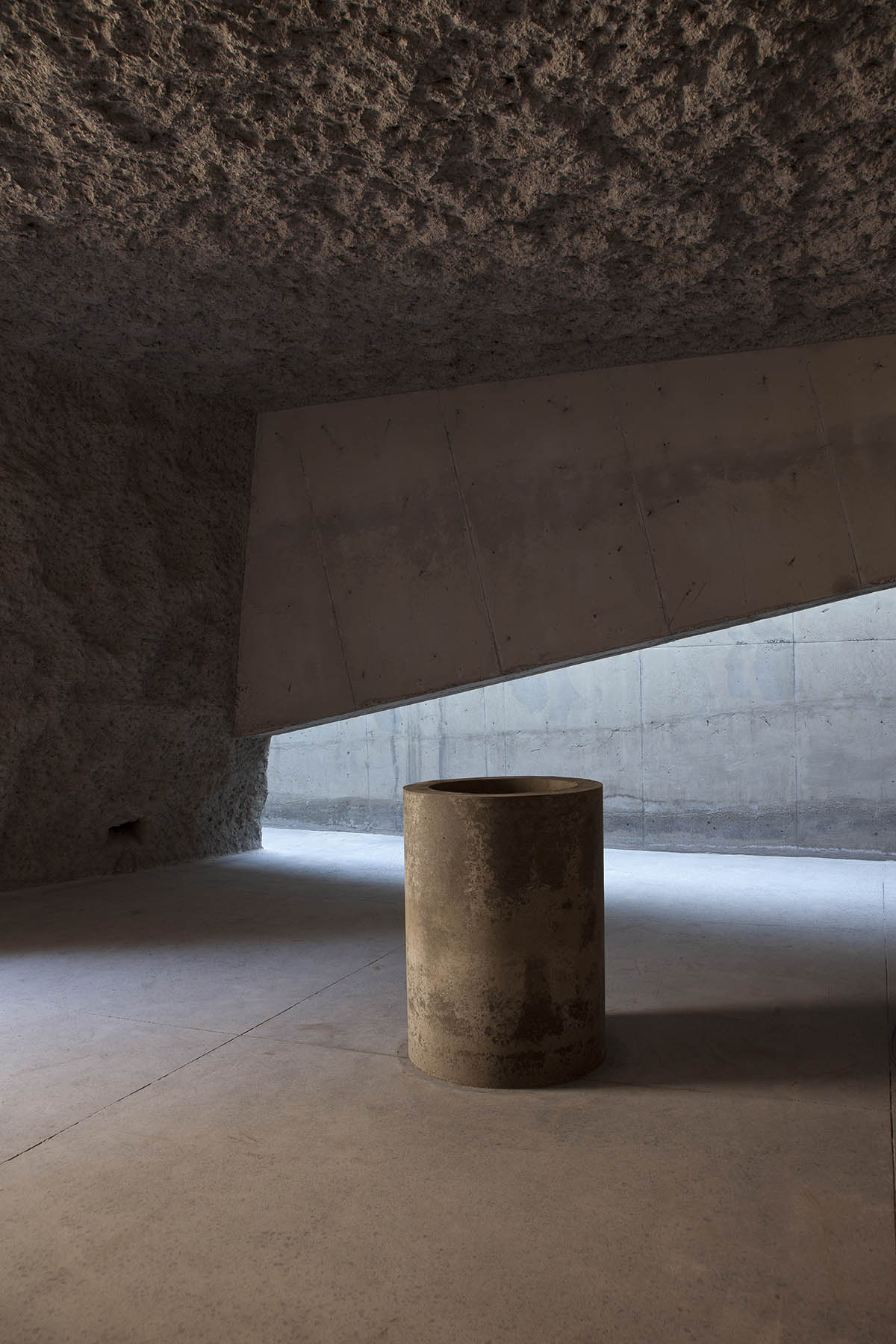 Menis Arquitectos designs church and community centre in Spain with four massive concrete volumes 