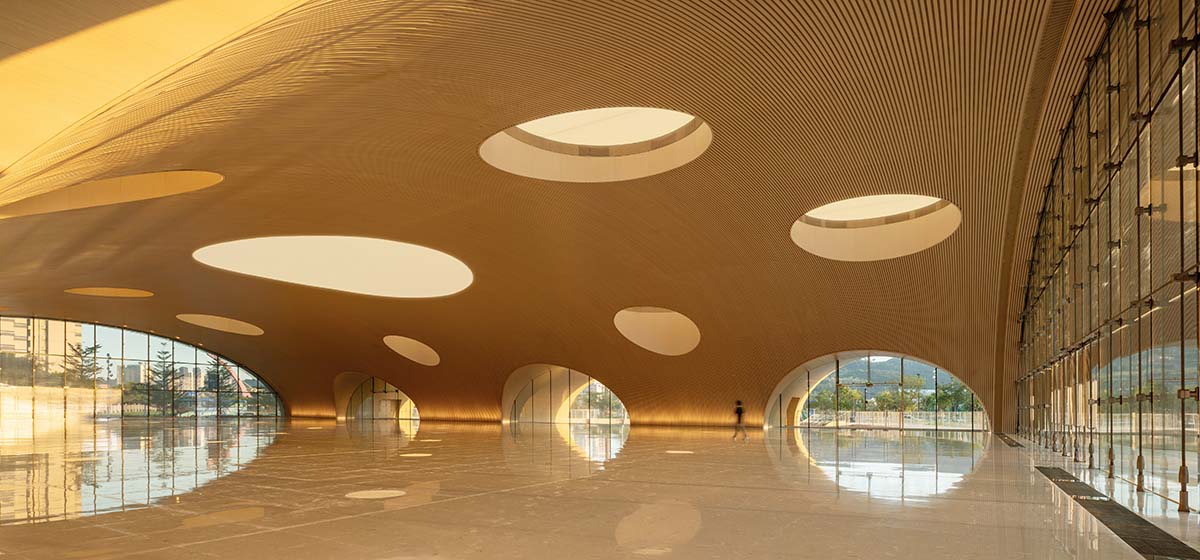 Culture and art complex features three mega arches that serve as a gateway to the city in Zhuhai