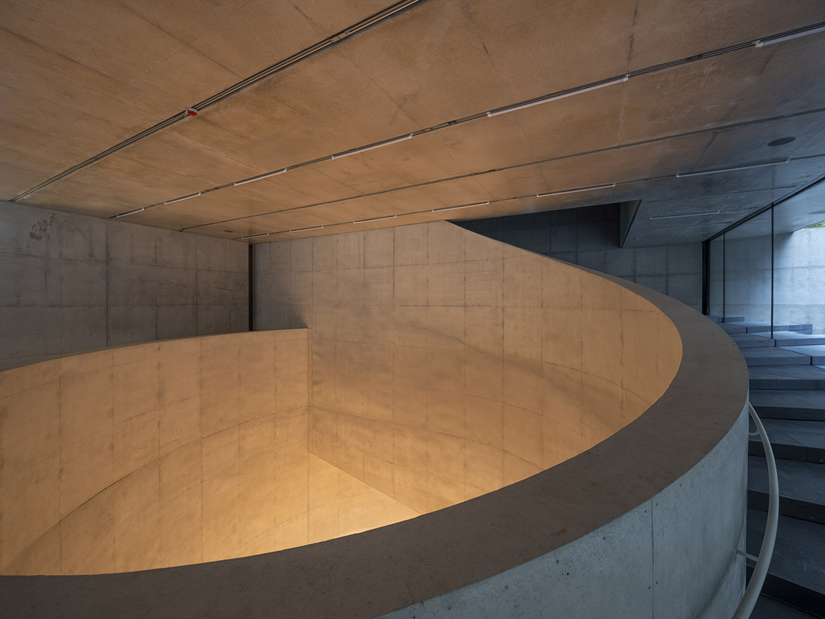 More photographs revealed for Herzog & de Meuron's monolithic ST SongEun Building in Seoul 