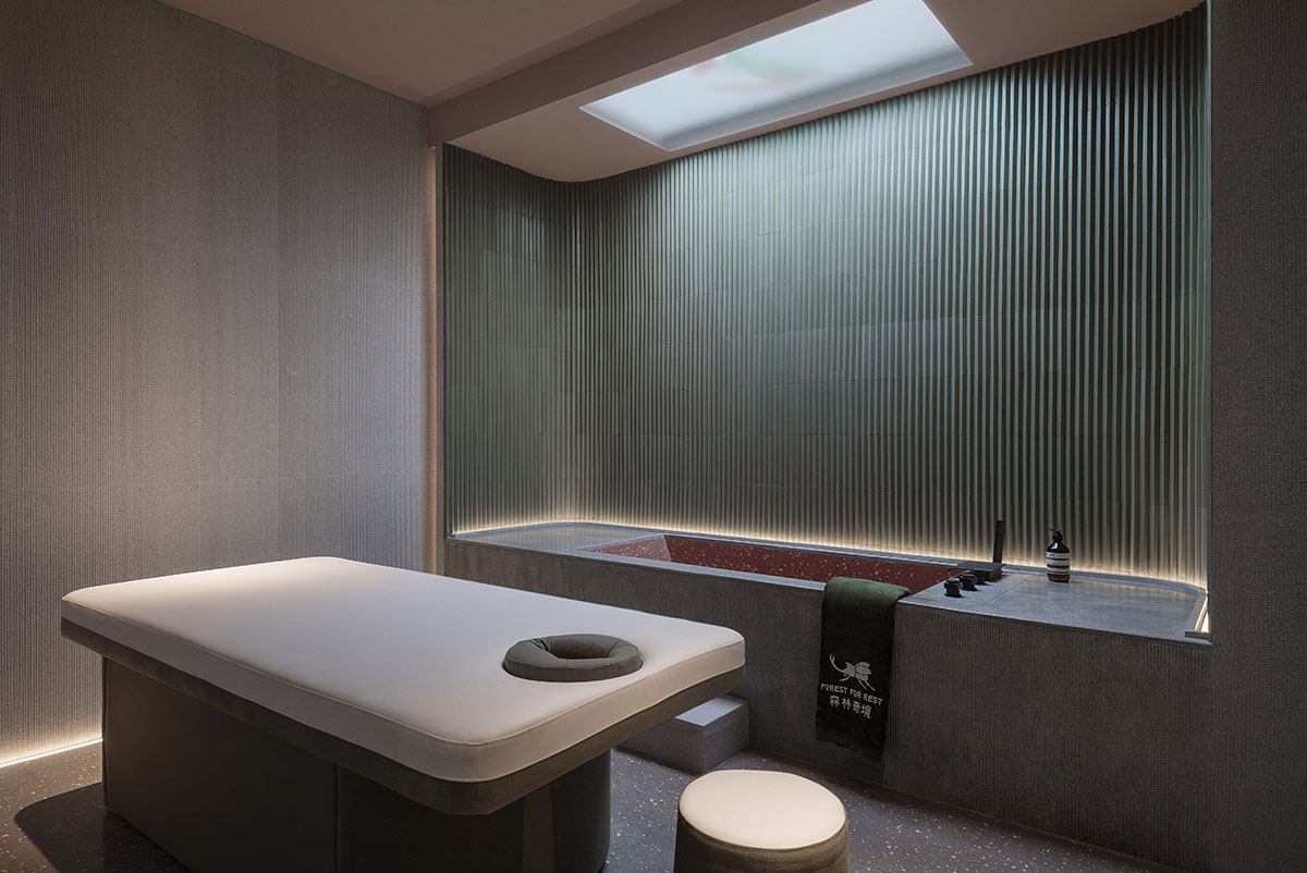 Leaping Creative reveals new leisure & wellness center in Chongqing, China