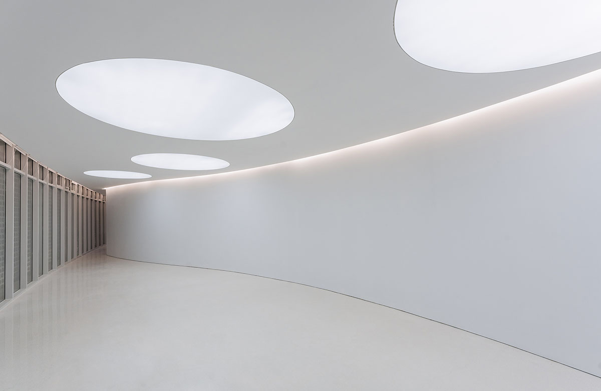 Circular, oval and square volumes form art museum designed by Wutopia Lab in China 