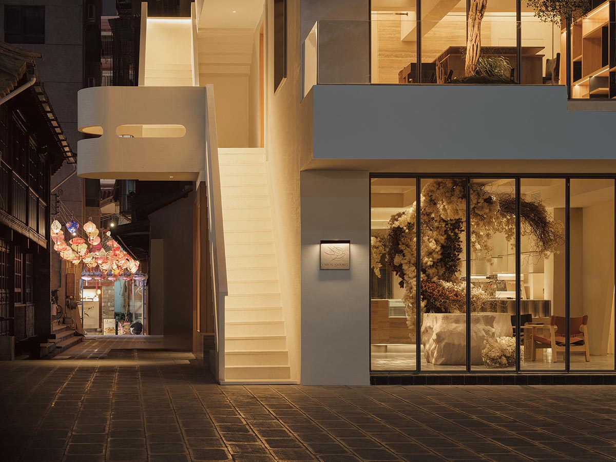 Aurora Design sculpts a façade resembling