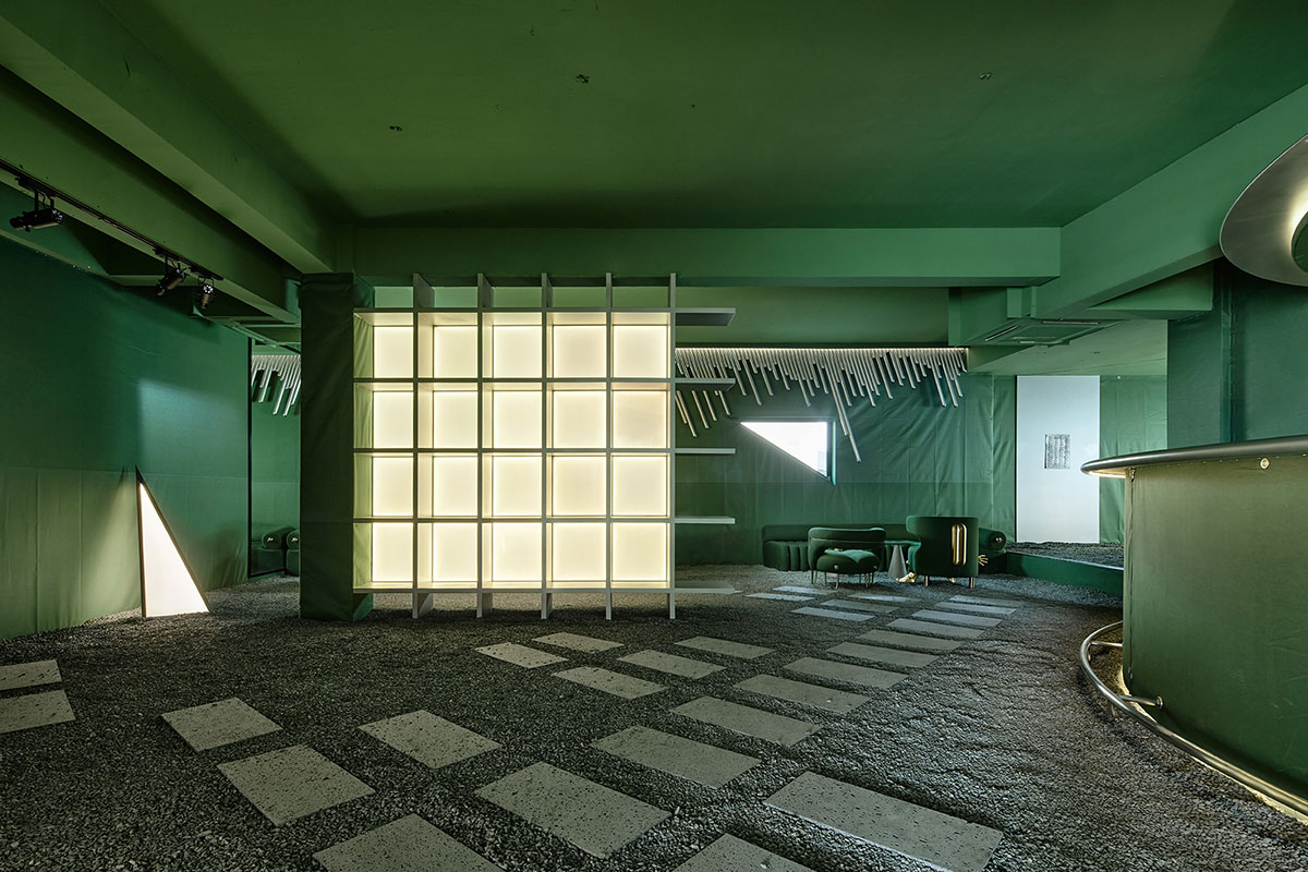 PIG DESIGN completes art space with recycled materials and green-colored furniture pieces in China 