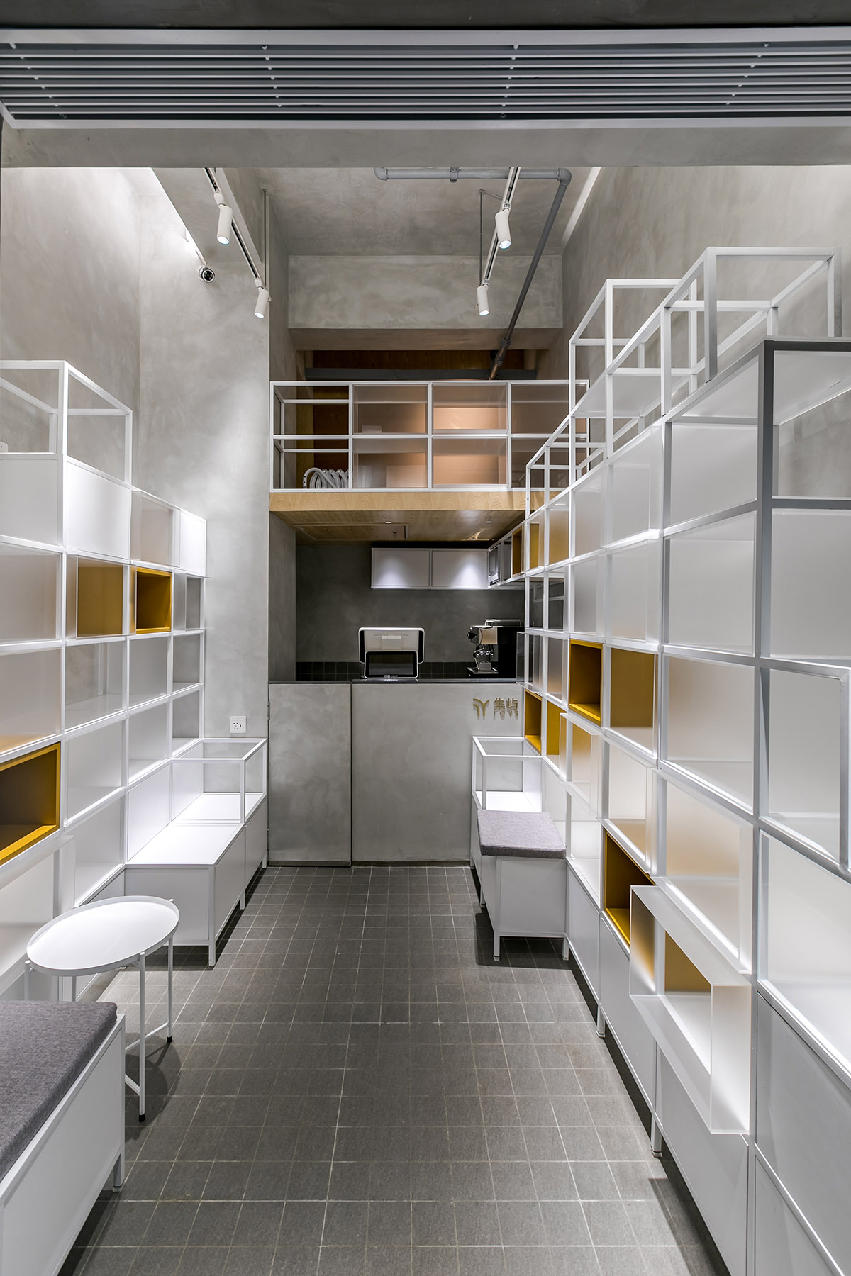 Onexn Architects built small cafe on a narrow plot in Shenzhen, China