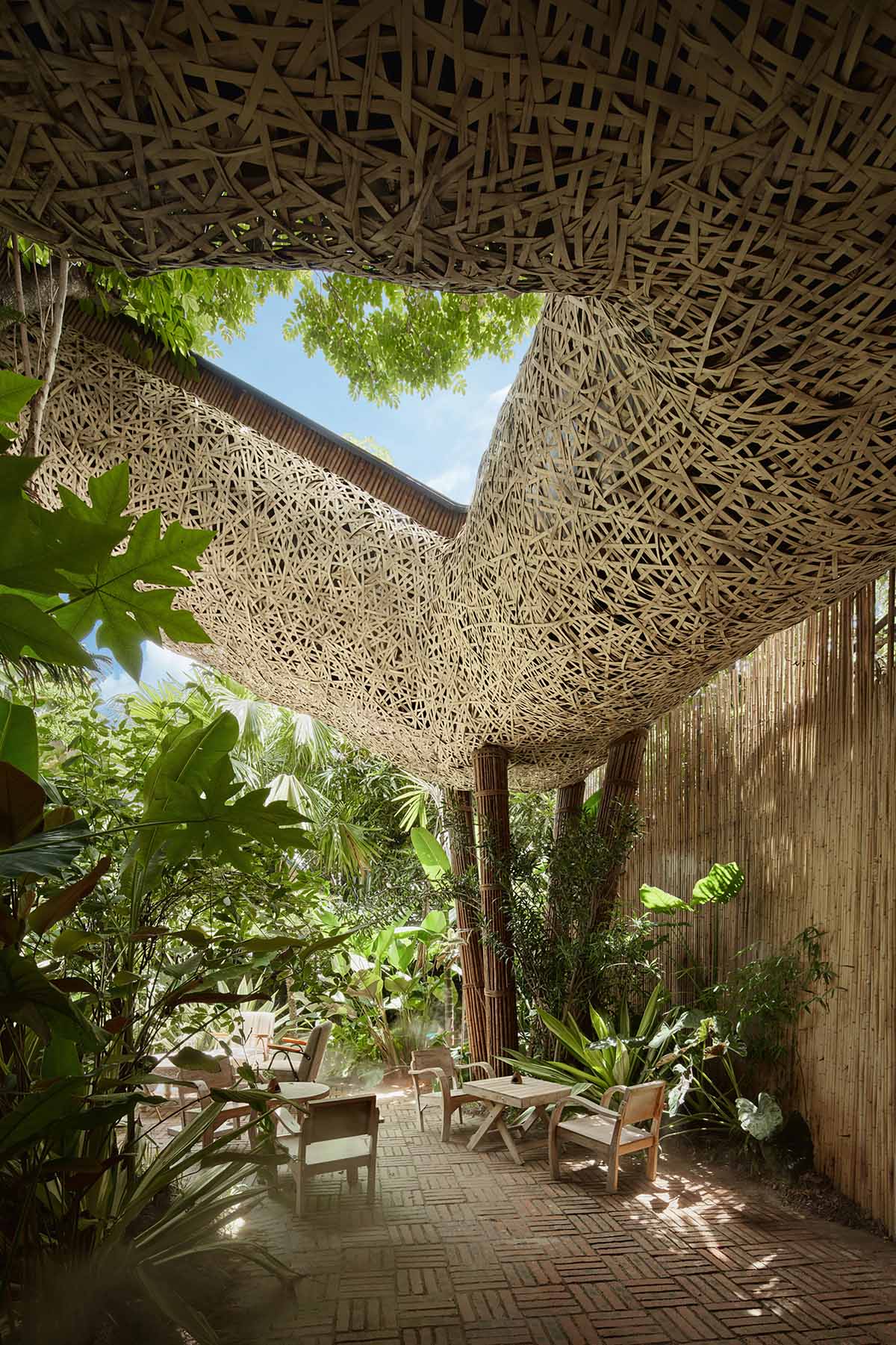 Bamboo ladder and sheds surround cafe and resturant designed by Funs Design in China 