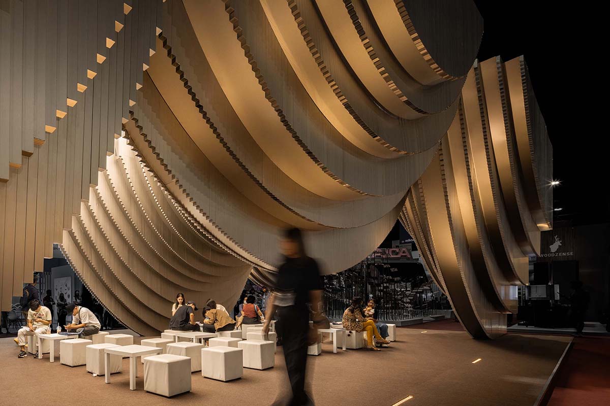 HAS design and research creates public ground interior from disc-like aluminum rods in Bangkok
