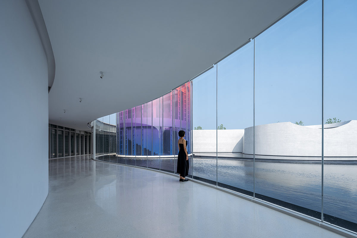 Circular, oval and square volumes form art museum designed by Wutopia Lab in China 