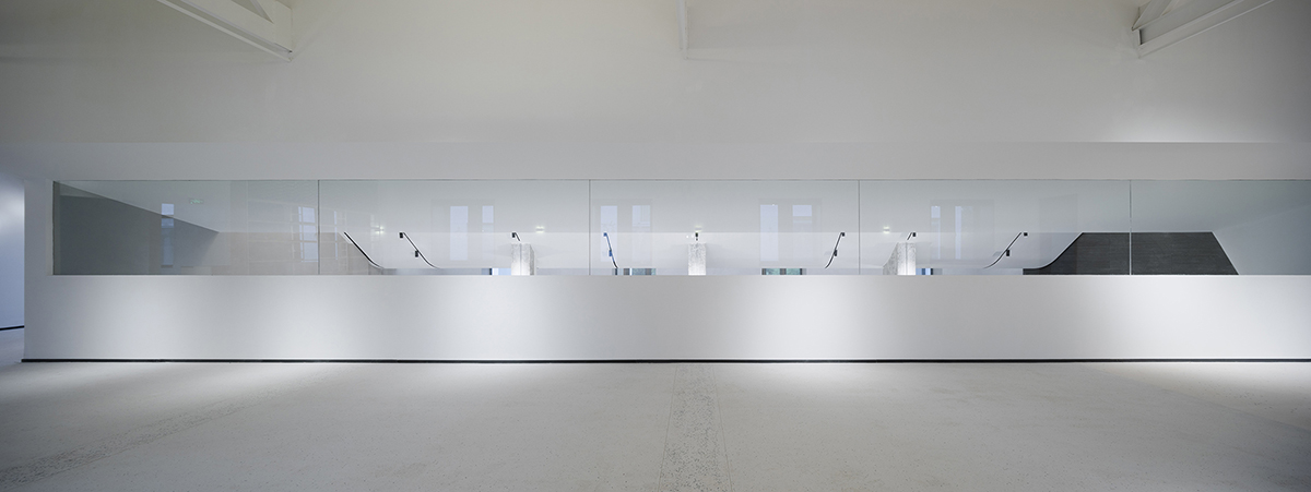 y.ad studio converts office building into a light-filled conference center in Kunshan