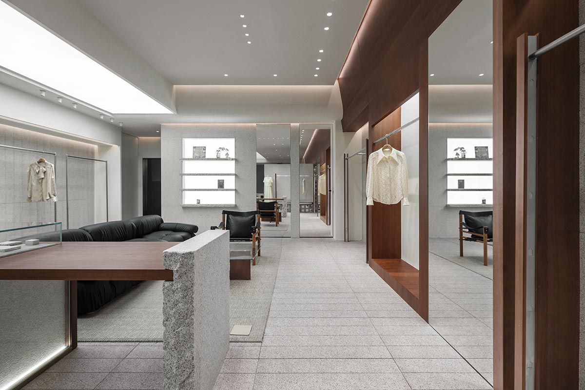 LubanEra·Design completes retail store breaking spatial constraints with dynamic form and symbiosis