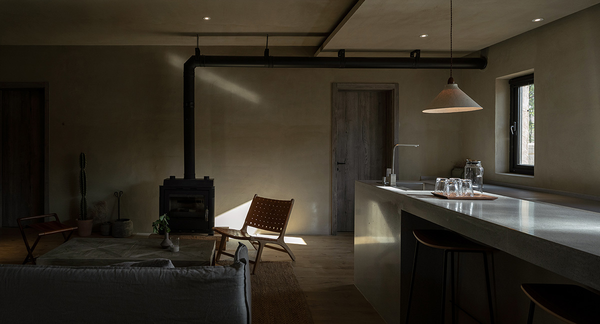 DAS Lab completes Lost Villa Boutique Hotel with earth-toned colours and smooth details in Ningxia